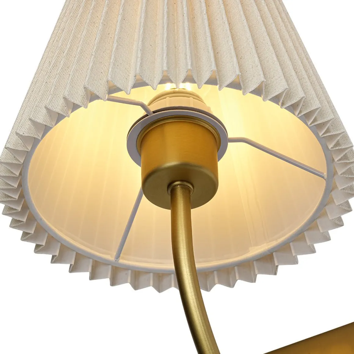 French Elegant 1-Light Pleated Fabric Wall Lamp