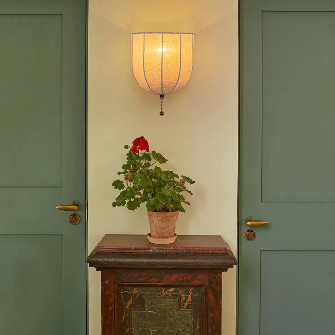 1-Light Vintage Natural Fabric Linen Cage Wall Sconce