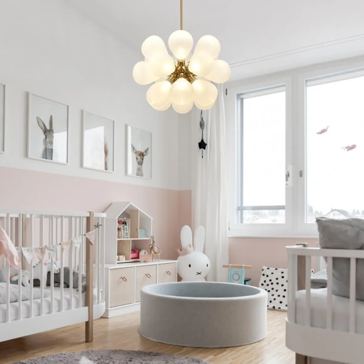 Modern Cluster Frosted Glass Bubble Chandelier