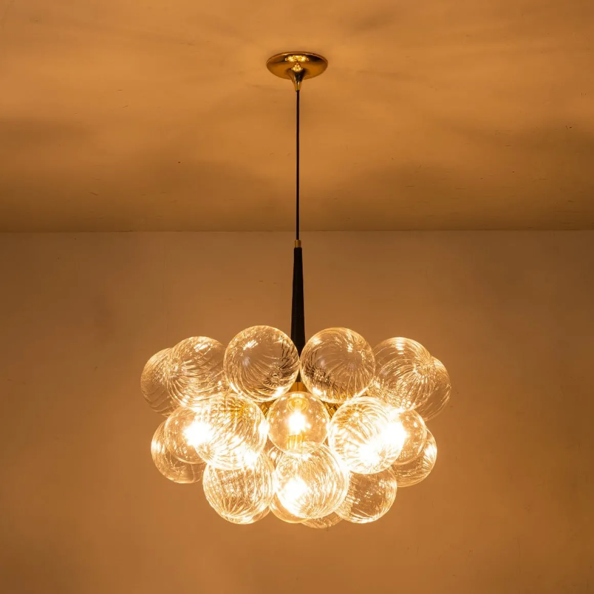 Modern Cluster Ribbed Glass Globe Bubble Chandelier