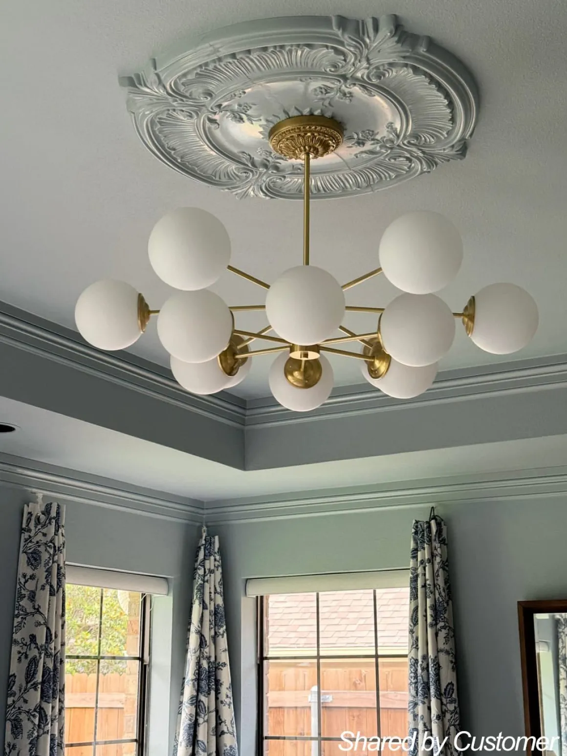 (OpenBox) Opal Glass Globe Sputnik Chandelier